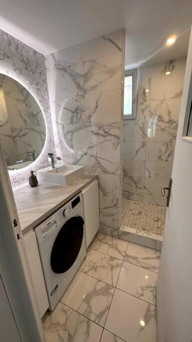 Appartement 3 Chambres + Parking A Lyon 7 Екстер'єр фото