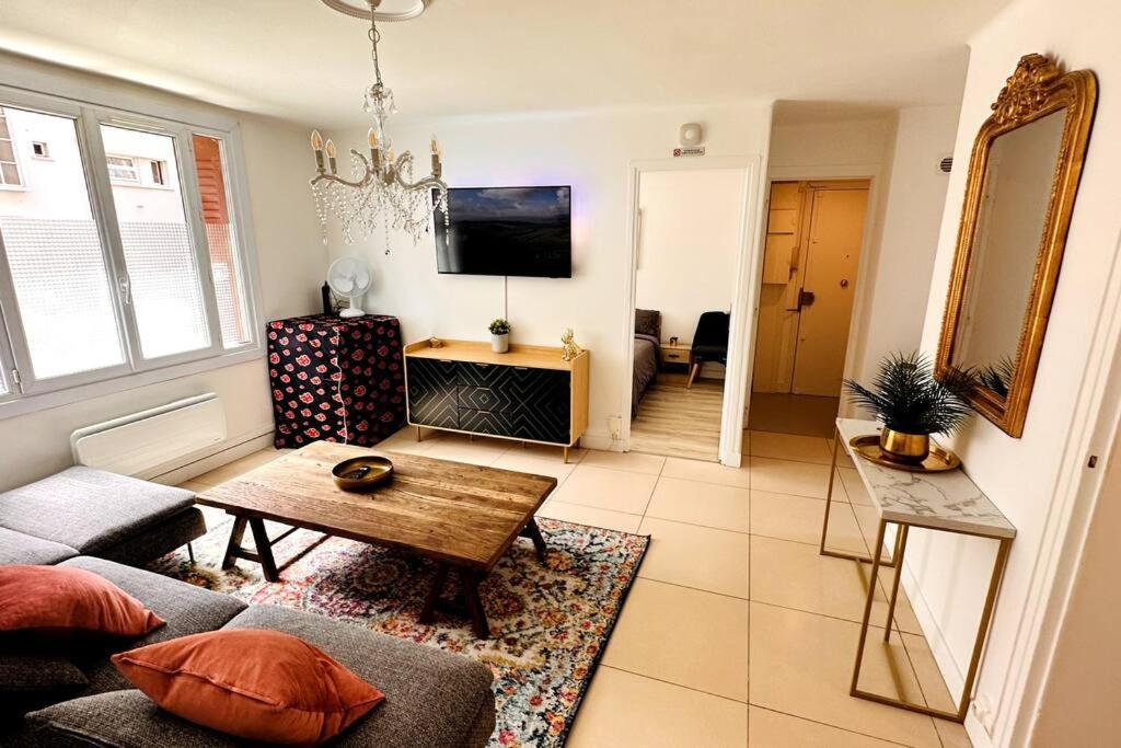 Appartement 3 Chambres + Parking A Lyon 7 Екстер'єр фото