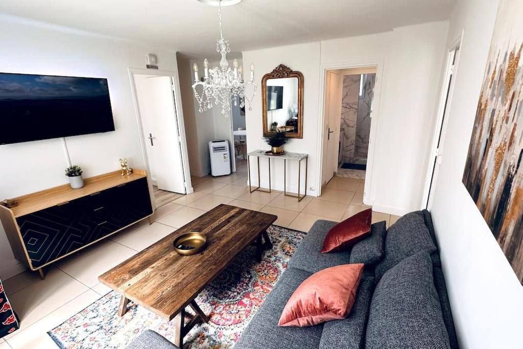 Appartement 3 Chambres + Parking A Lyon 7 Екстер'єр фото